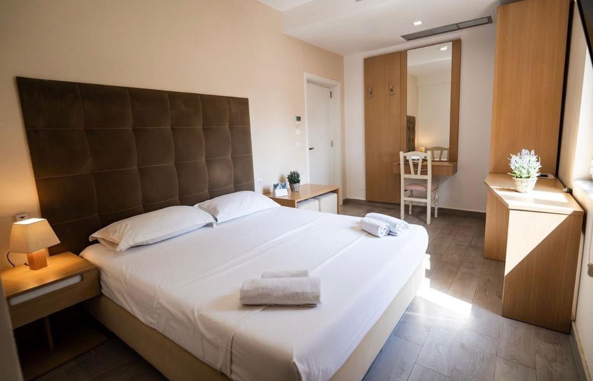 Freskia Resort Velipojë Esterno foto