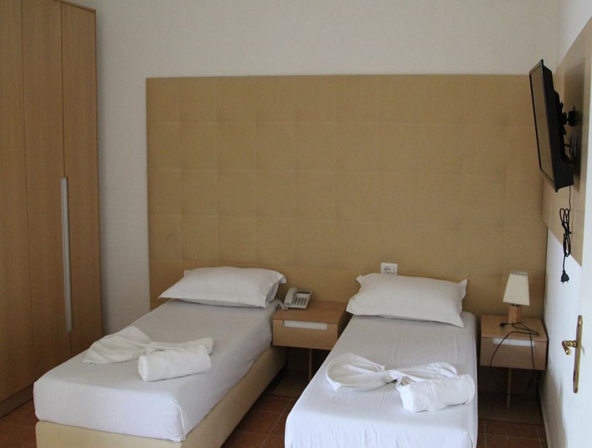 Freskia Resort Velipojë Esterno foto